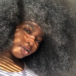 Meet your Posher, Kaliya